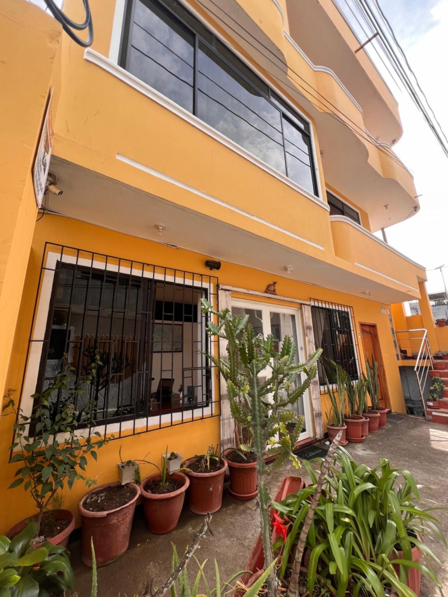 Hostal Casa Cascada Puerto Ayora  Exterior photo