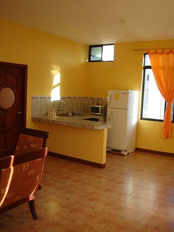 Hostal Casa Cascada Puerto Ayora  Room photo